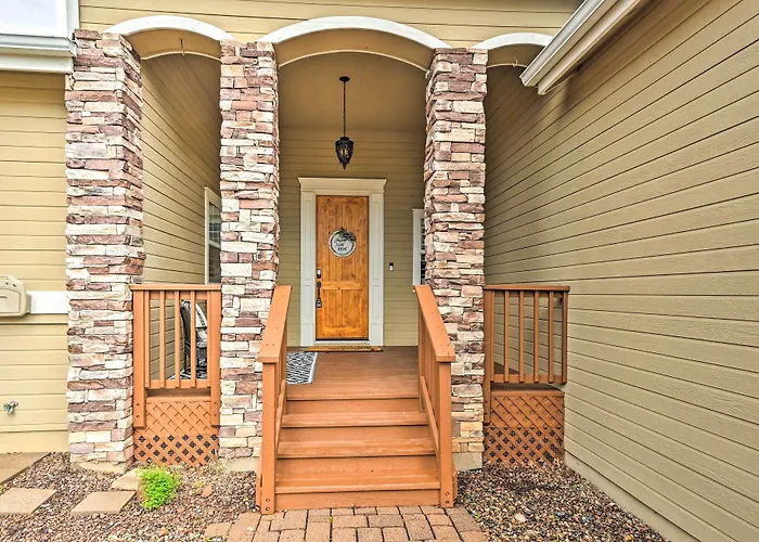 Family W/ Hot Tub & Playground Set Holiday home *